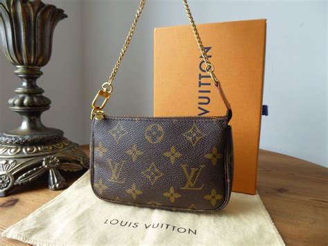 louis vuitton thobe|louis vuitton mini pochette.